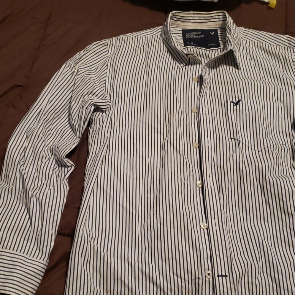 American Eagle Men's Button Down Shirt
